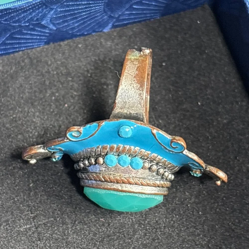 Handcrafted Bohemian Adjustable Ring With Turquoise Gem & Ornate‎ Bronze Design